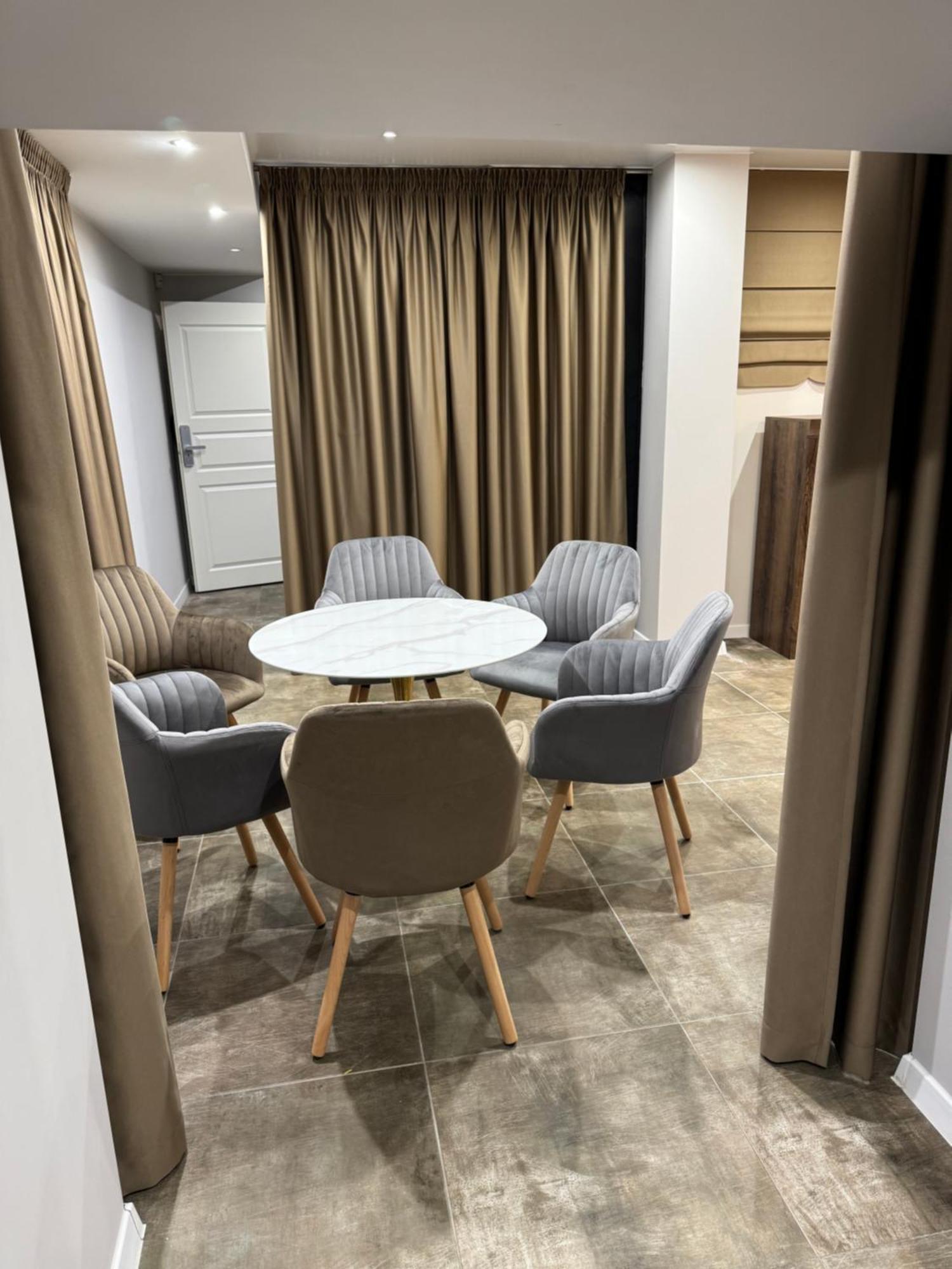 Dharma Stay Apartamentai Telšiai エクステリア 写真